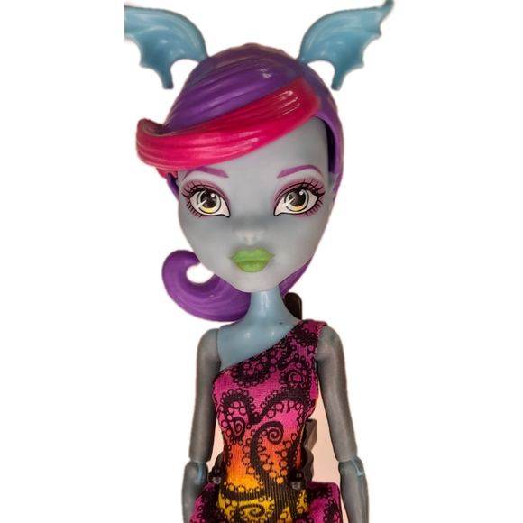 Monster High Original Create a Monster Sea Monster Fashion Doll - Picture 5 of 6